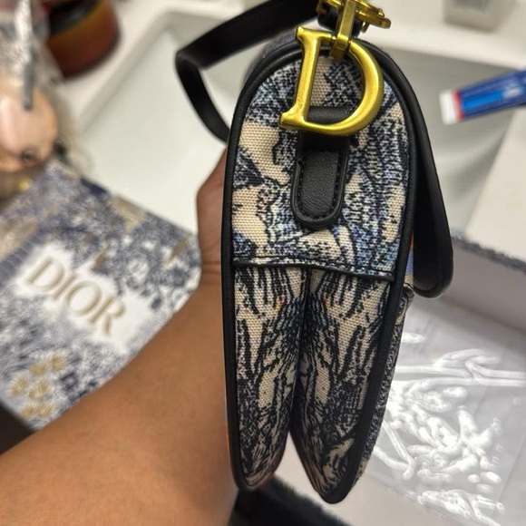 Christian Dior saddlebag - Picture 6 of 8